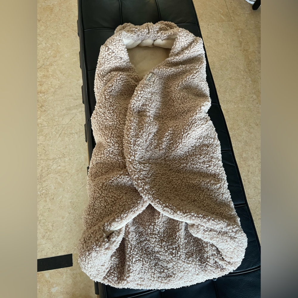 Cozy Sherpa Blanket Wrap